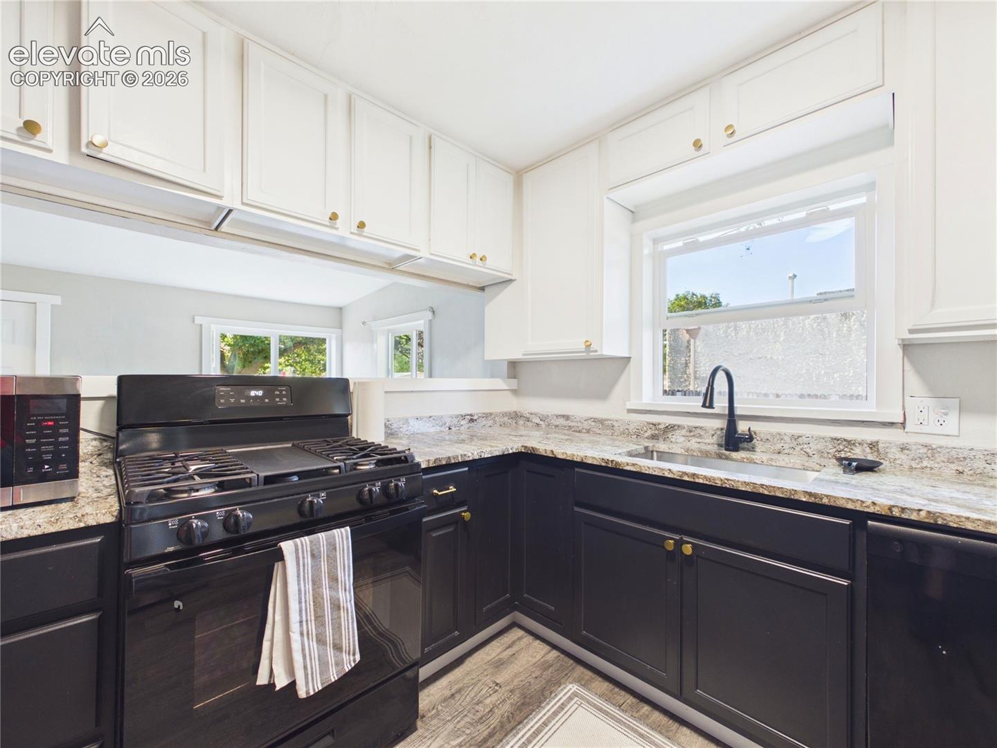 Listing photo 20 for 1530 N Norwood Avenue
