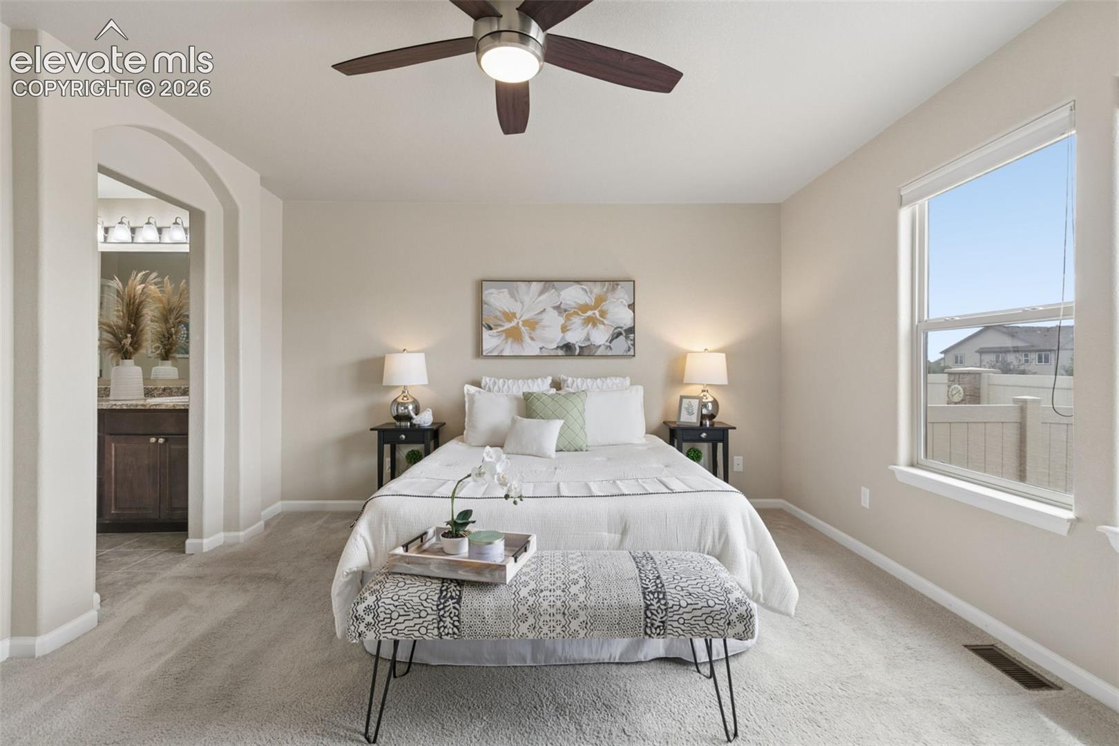Listing photo 18 for 8042 Potentilla Grove