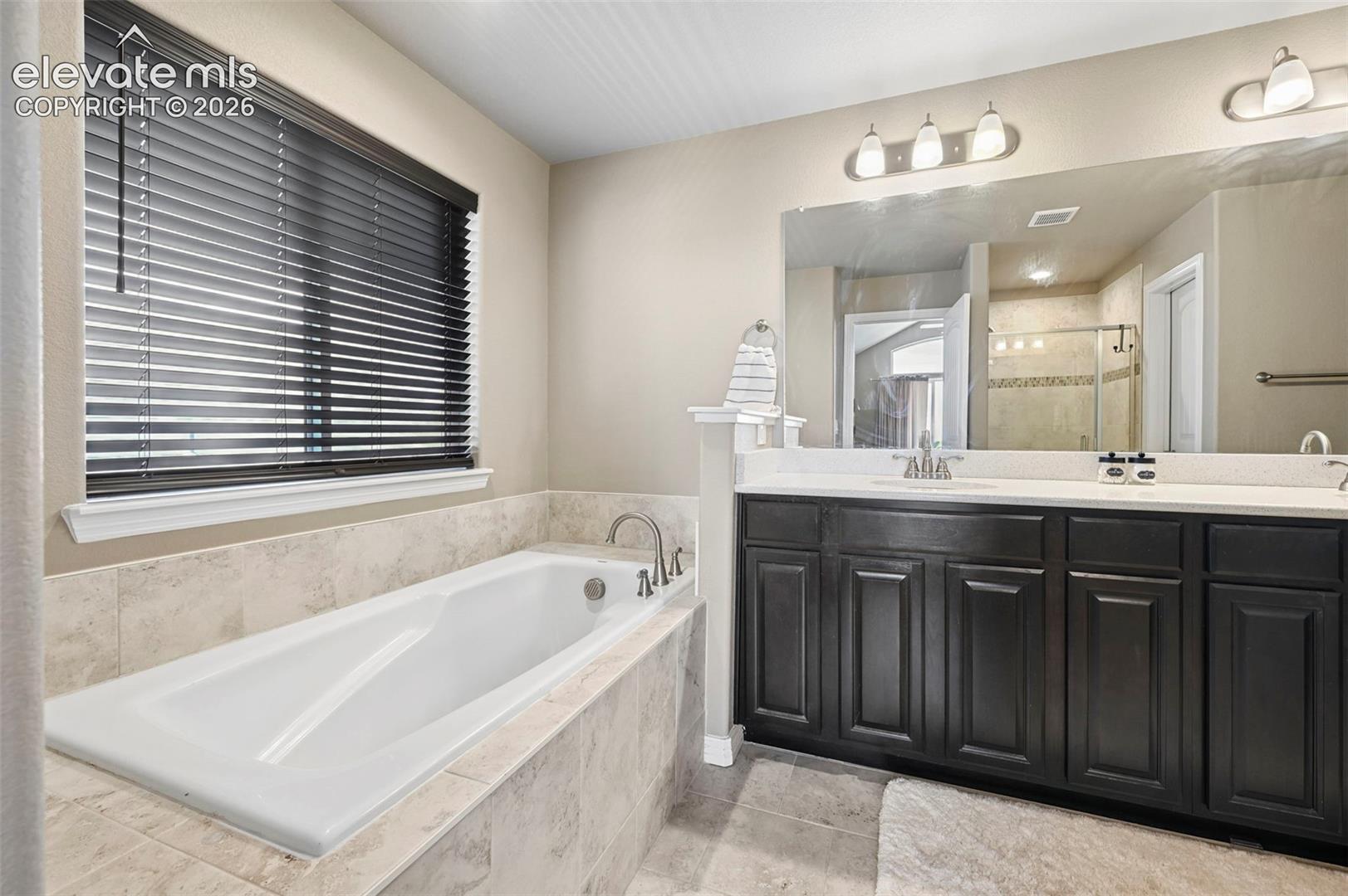 Listing photo 25 for 12746 Windingwalk Drive