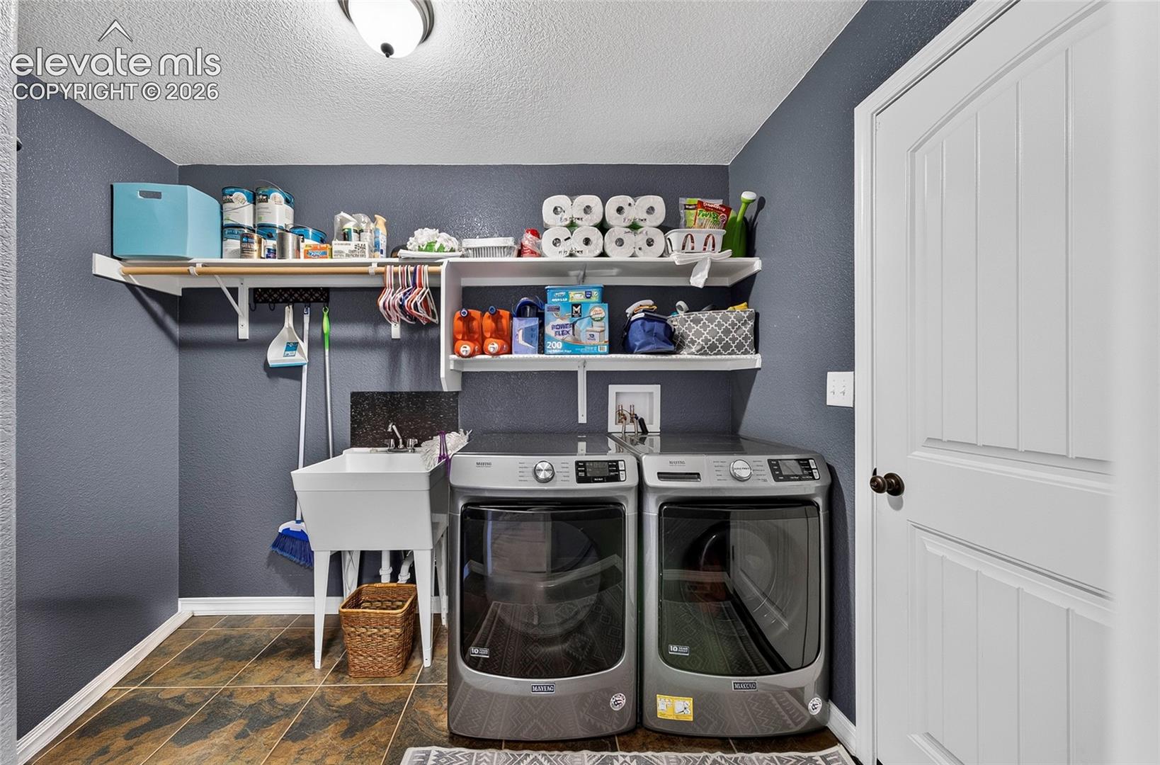 Listing photo 18 for 2311 Meadowlark Lane