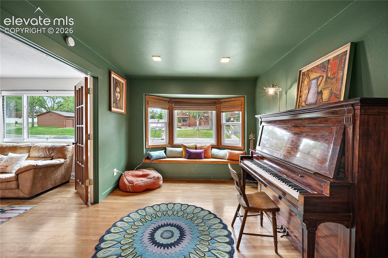 Listing photo 7 for 2414 E Caramillo Street