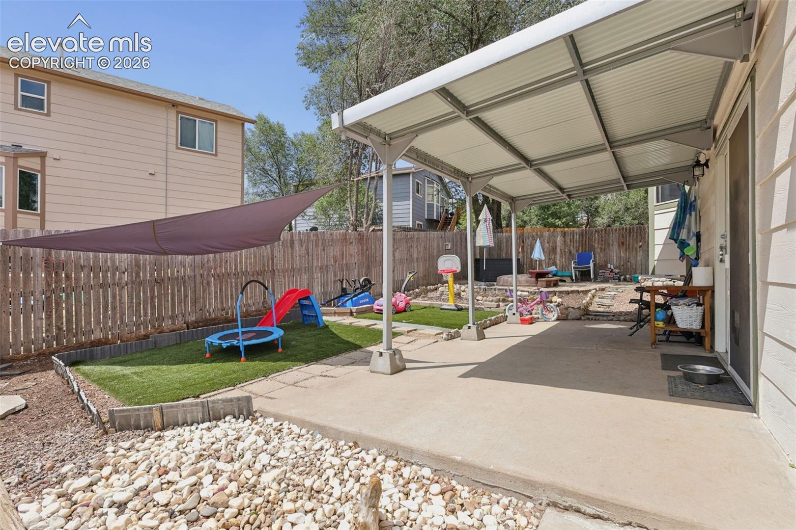 Listing photo 29 for 601 Rye Ridge Road