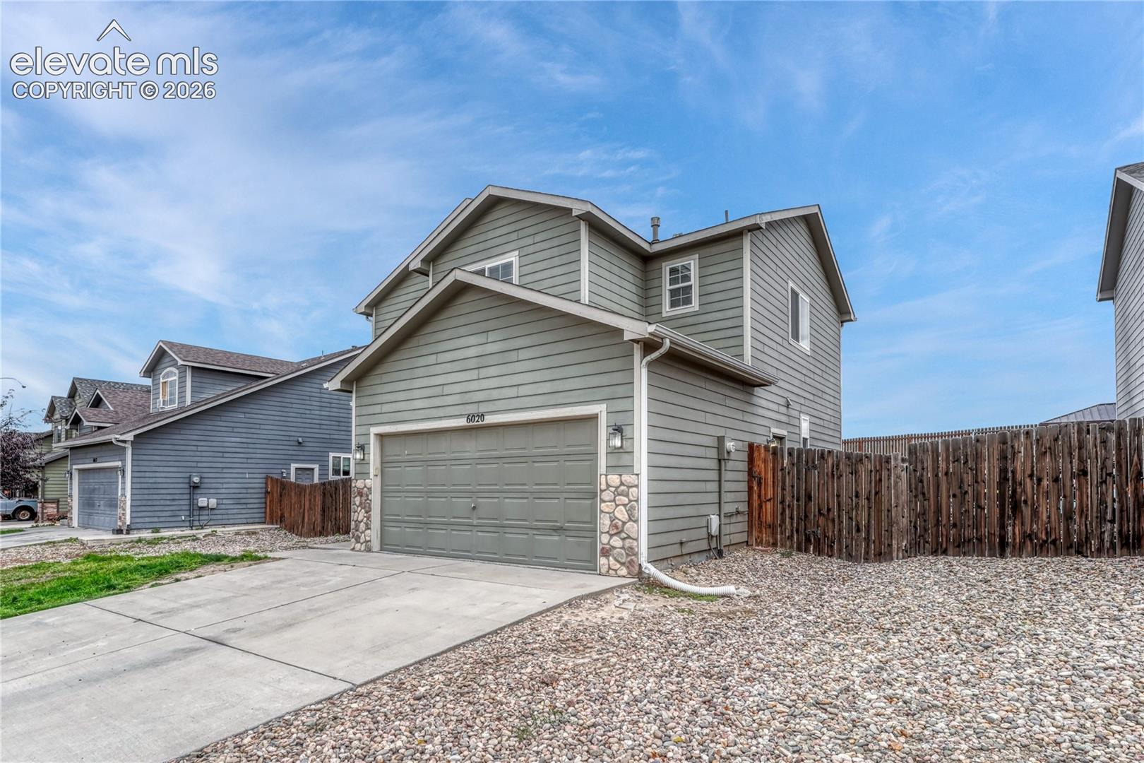 Listing photo 2 for 6020 Dancing Sun Way