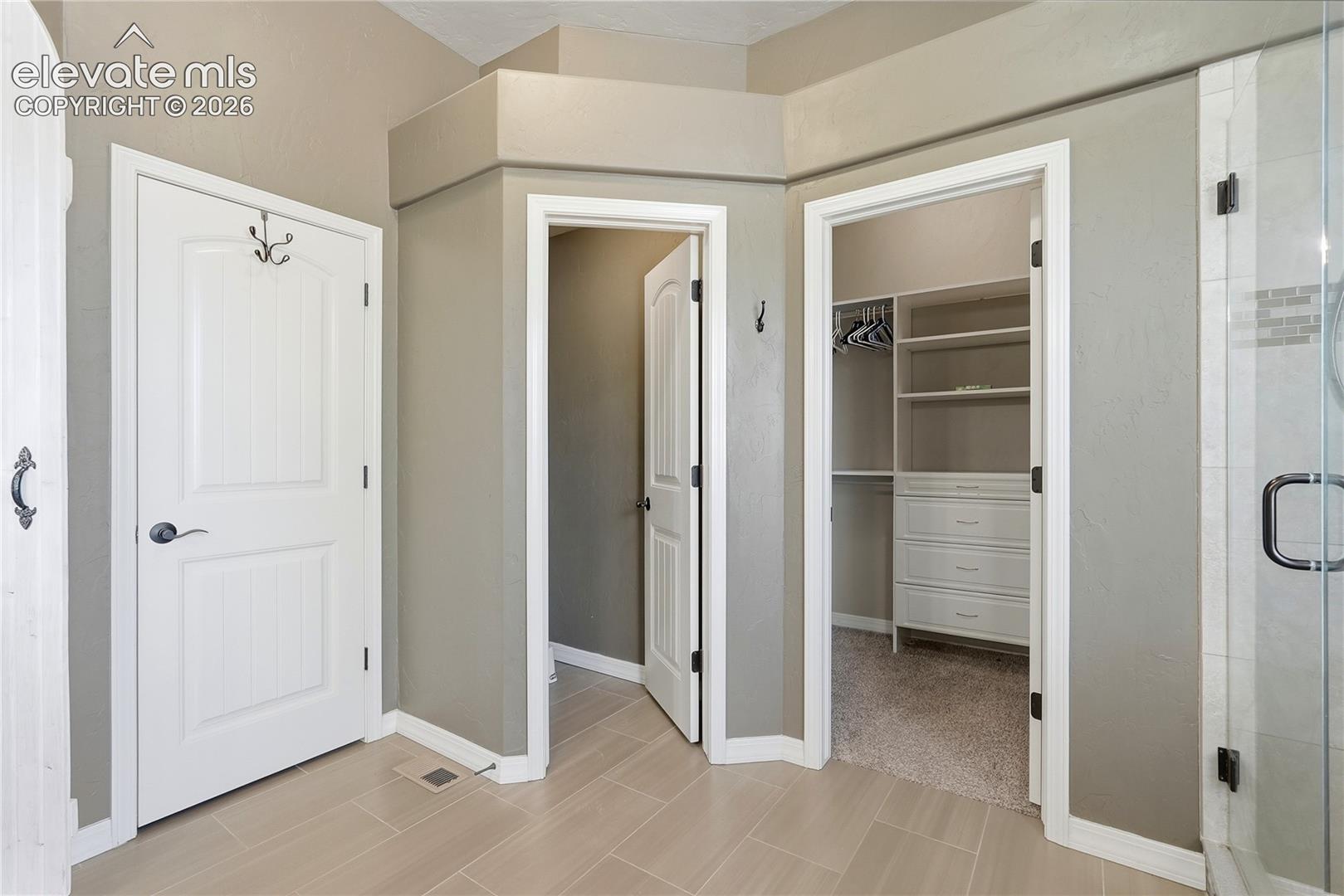 Listing photo 21 for 1908 Turnbull Drive