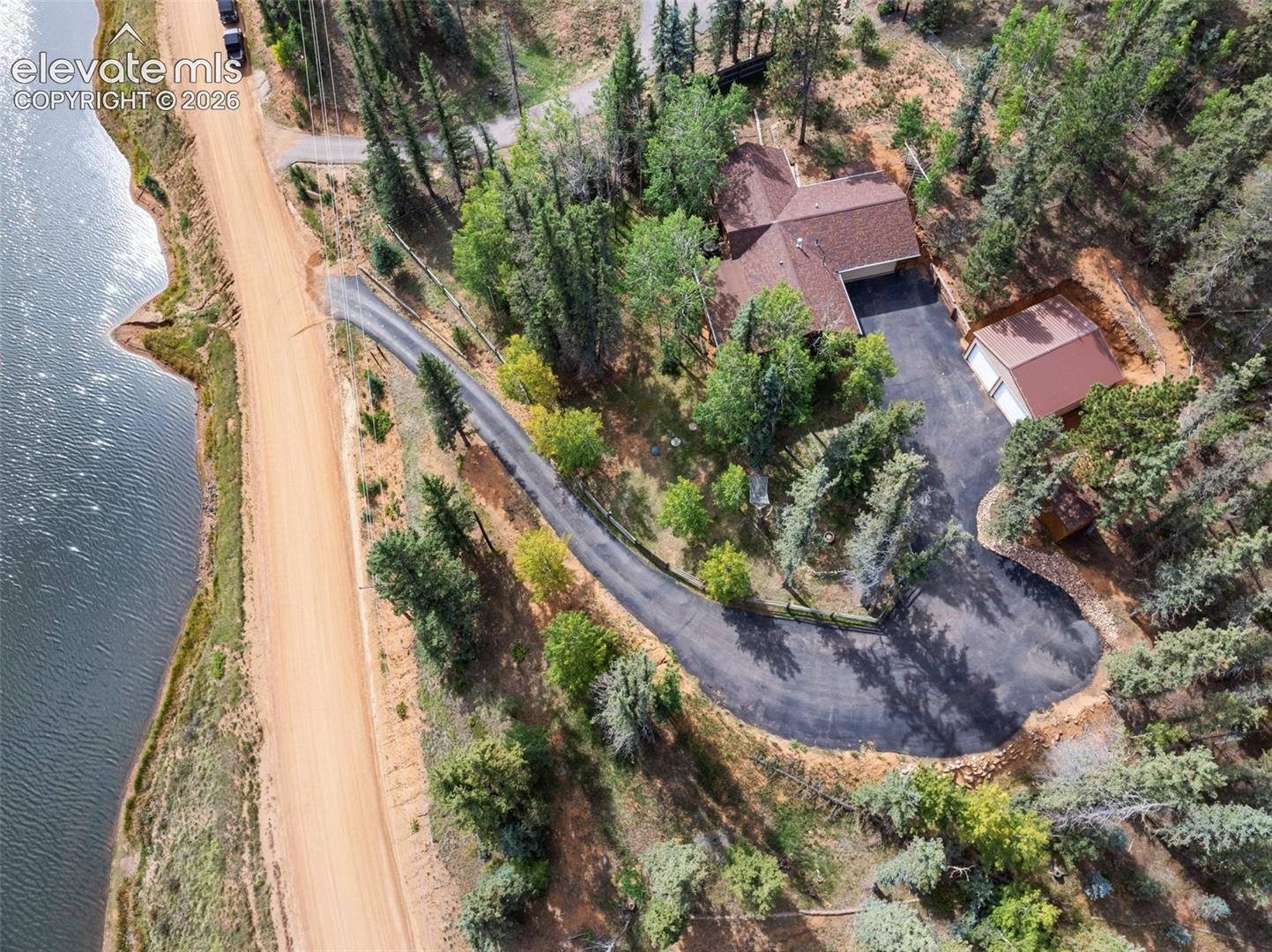 Listing photo 2 for 1369 Spring Valley Drive