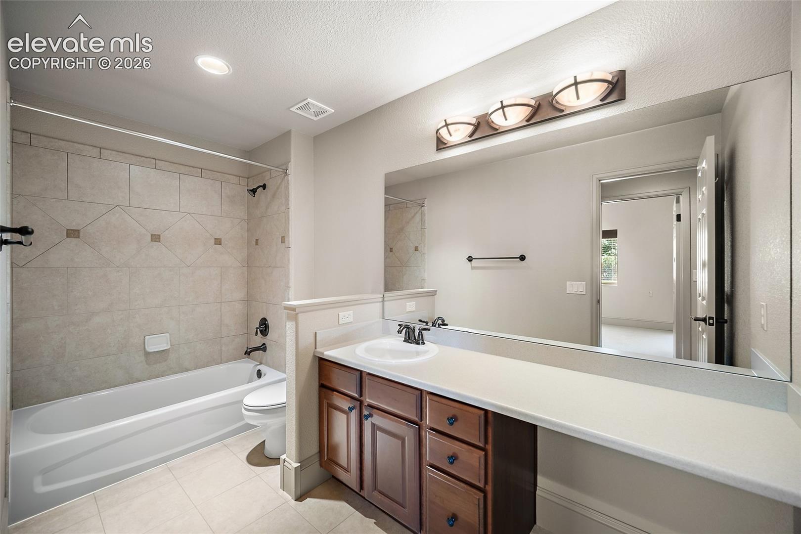 Listing photo 36 for 13434 Crane Canyon Loop