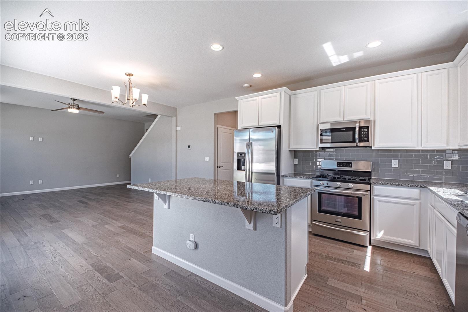 Listing photo 9 for 1306 Promontory Bluff View