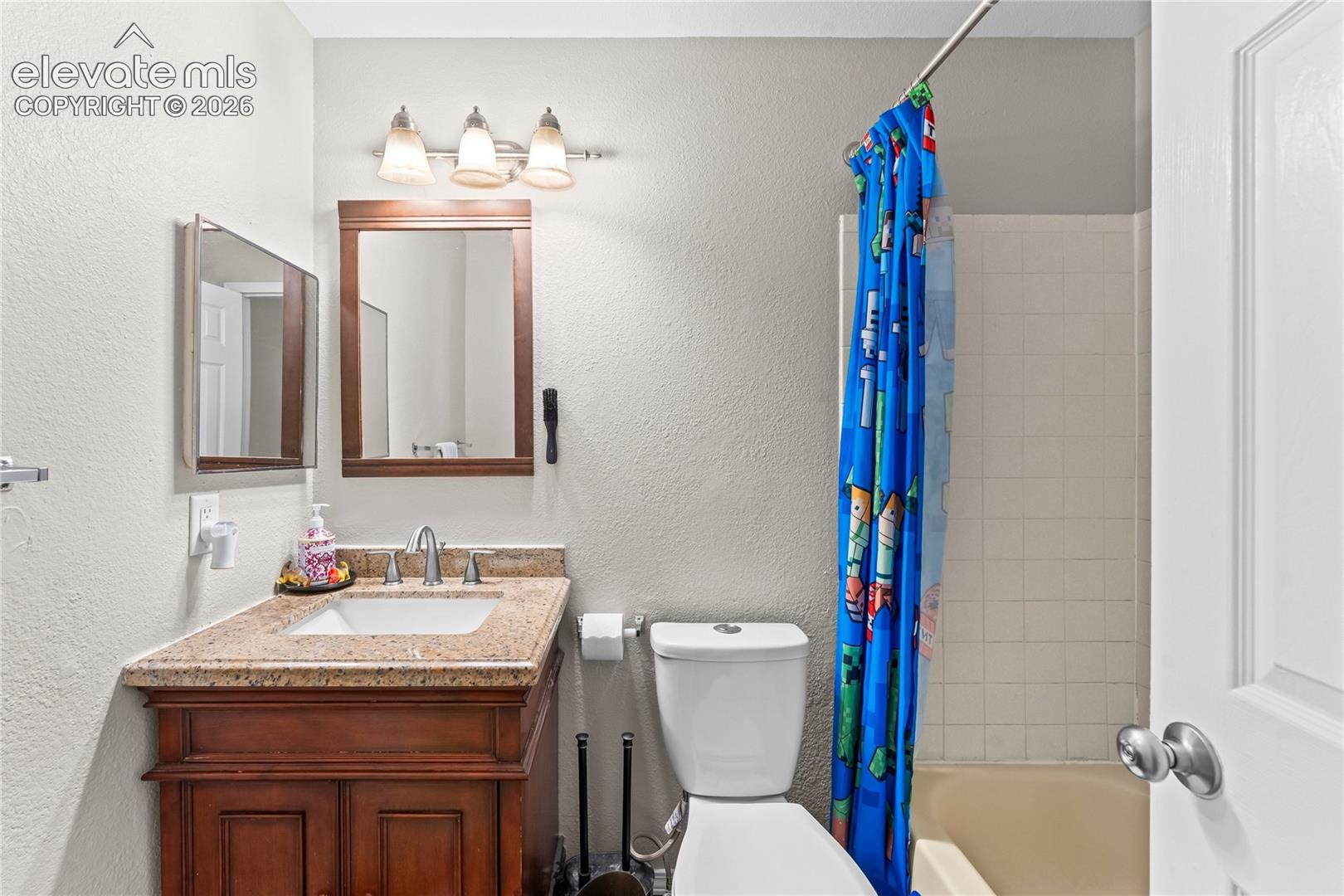 Listing photo 5 for 885 Candlestar Loop