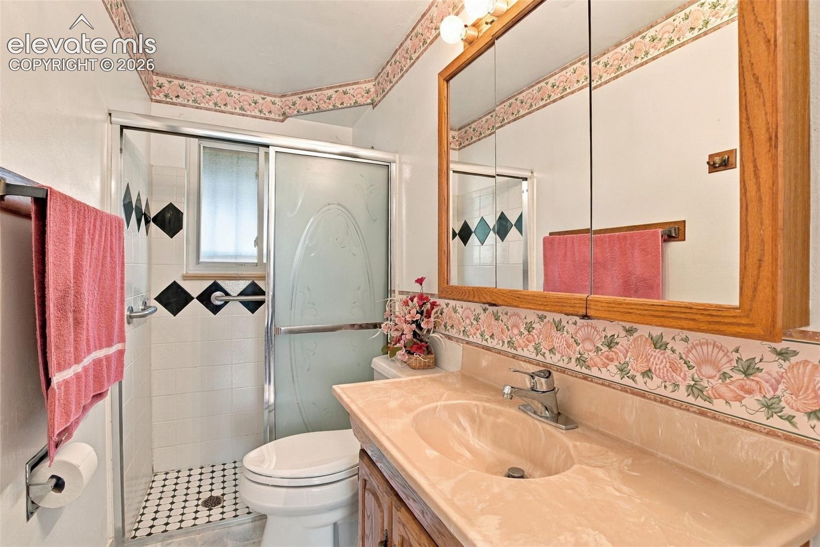 Listing photo 28 for 319 Fairfax Street