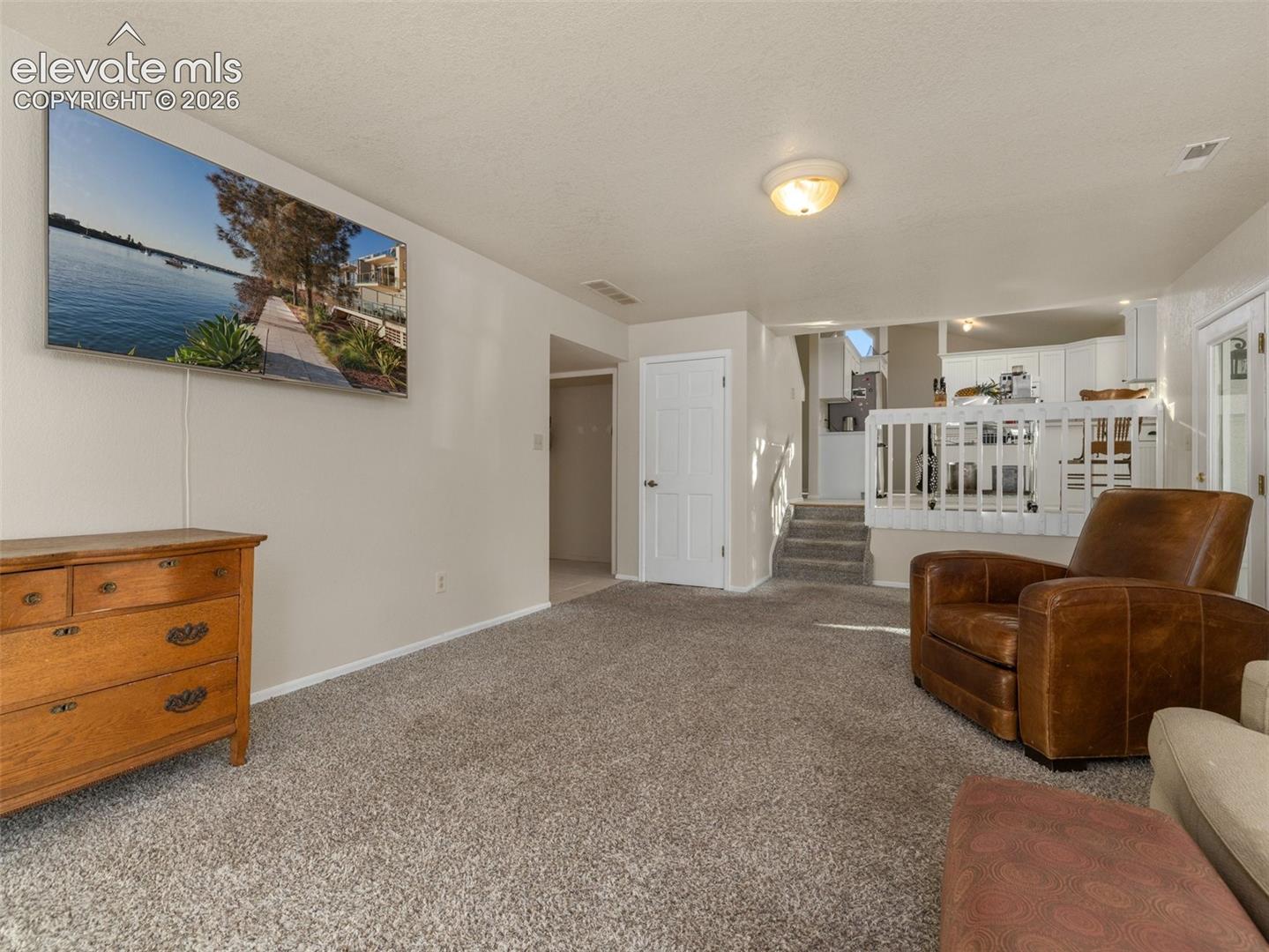 Listing photo 7 for 2525 Ramsgate Terrace