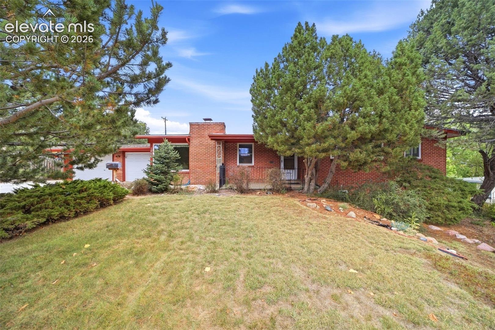 Listing photo 2 for 1406 Iowa Avenue