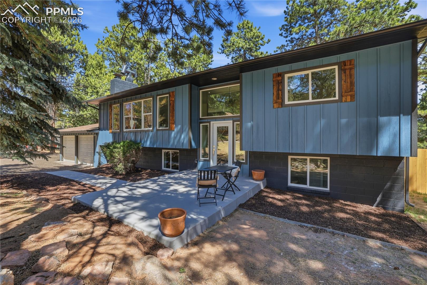 Listing photo 33 for 307 Evergreen Street