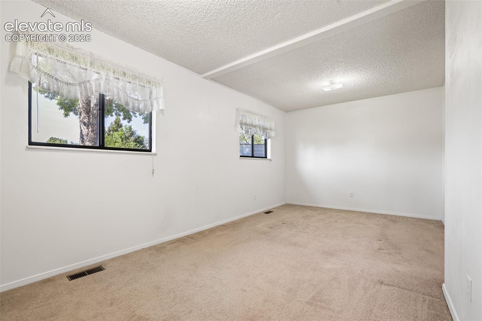 Listing photo 21 for 2021 Zinno Boulevard