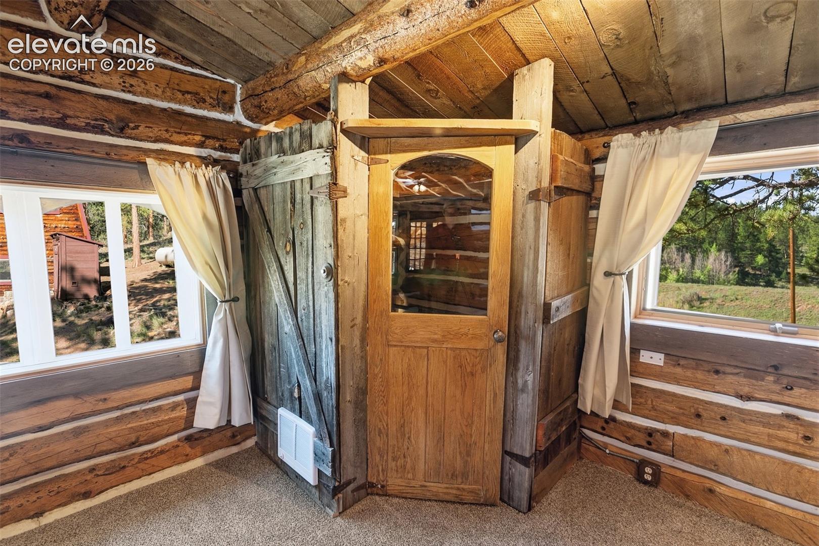 Listing photo 17 for 3303 Trail Creek Road