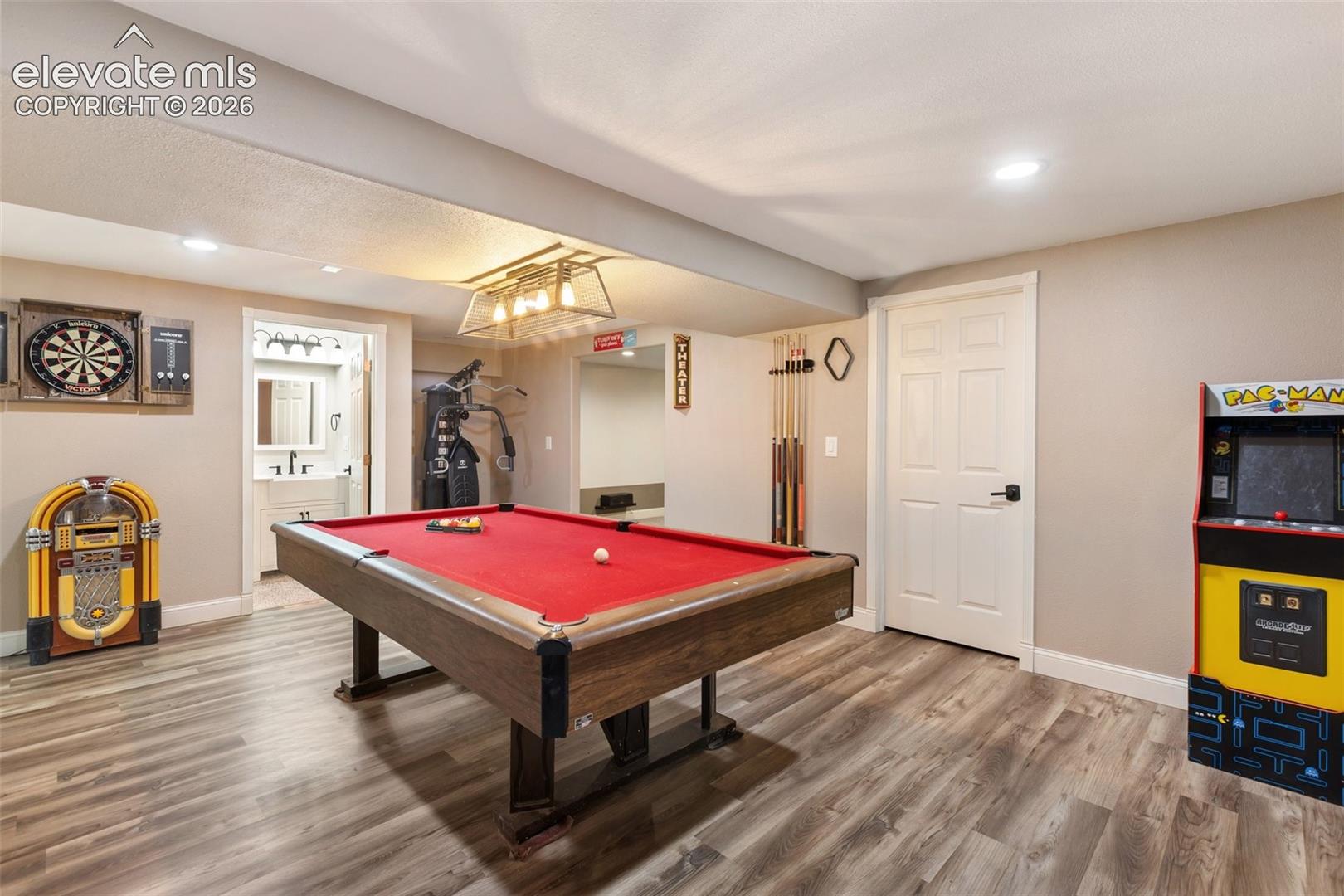 Listing photo 23 for 541 S El Charro Drive