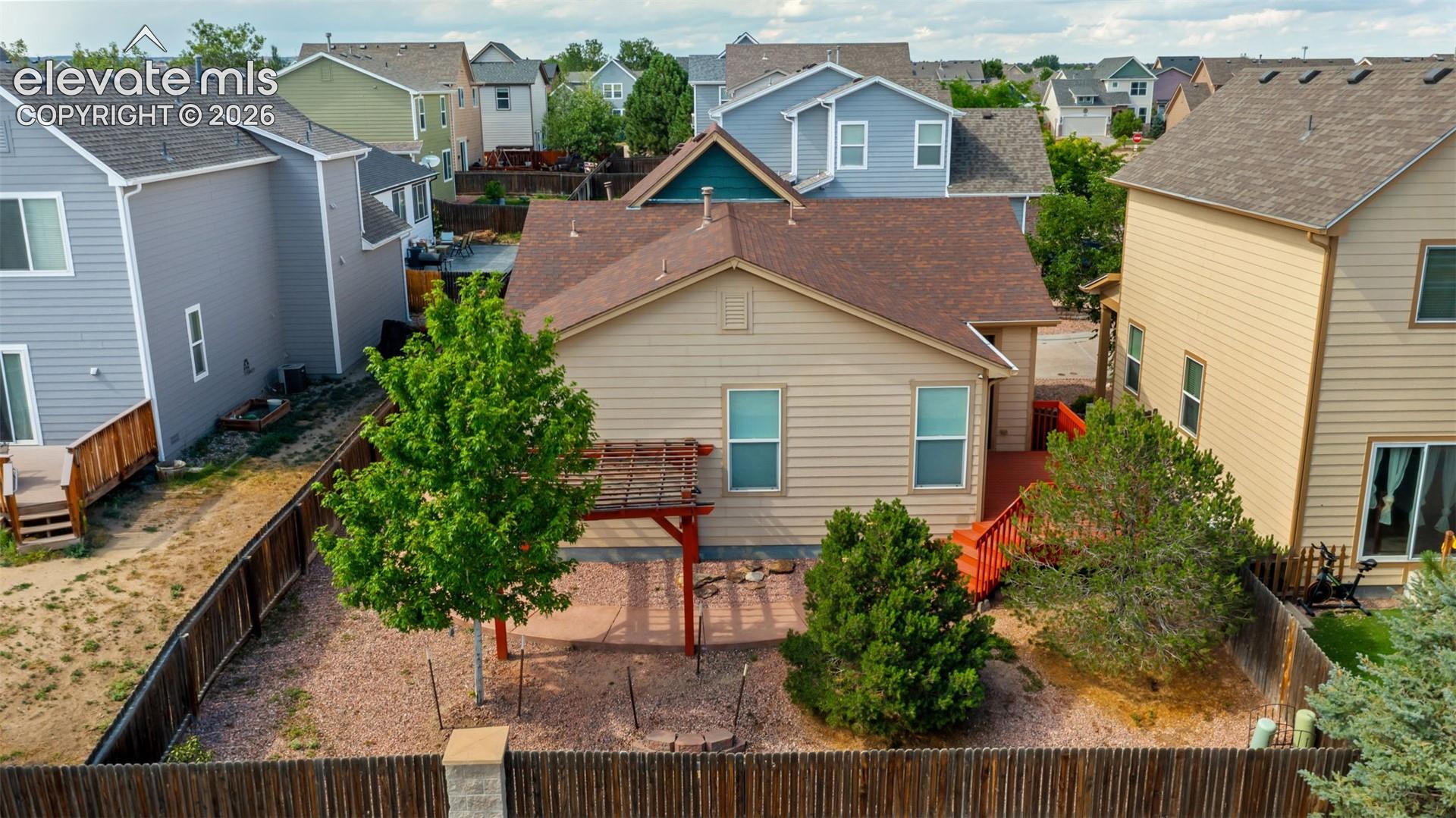 Listing photo 25 for 7514 Jaoul Point