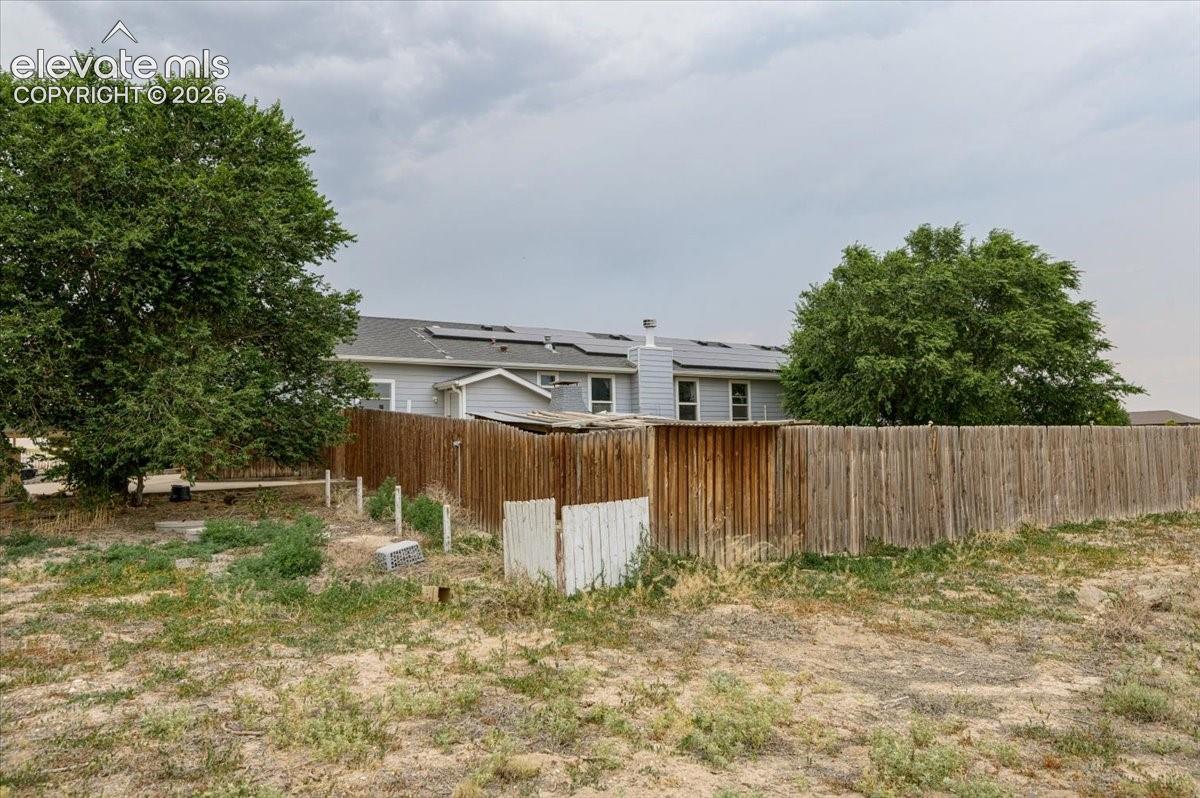 Listing photo 42 for 544 N Raymont Drive