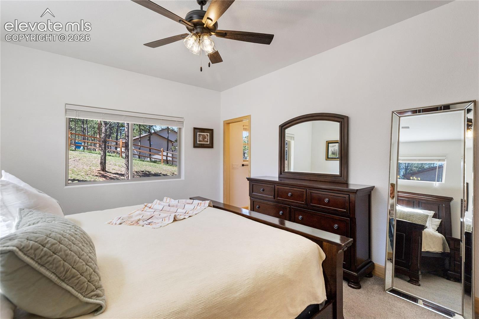Listing photo 29 for 1382 Ridgestone Drive