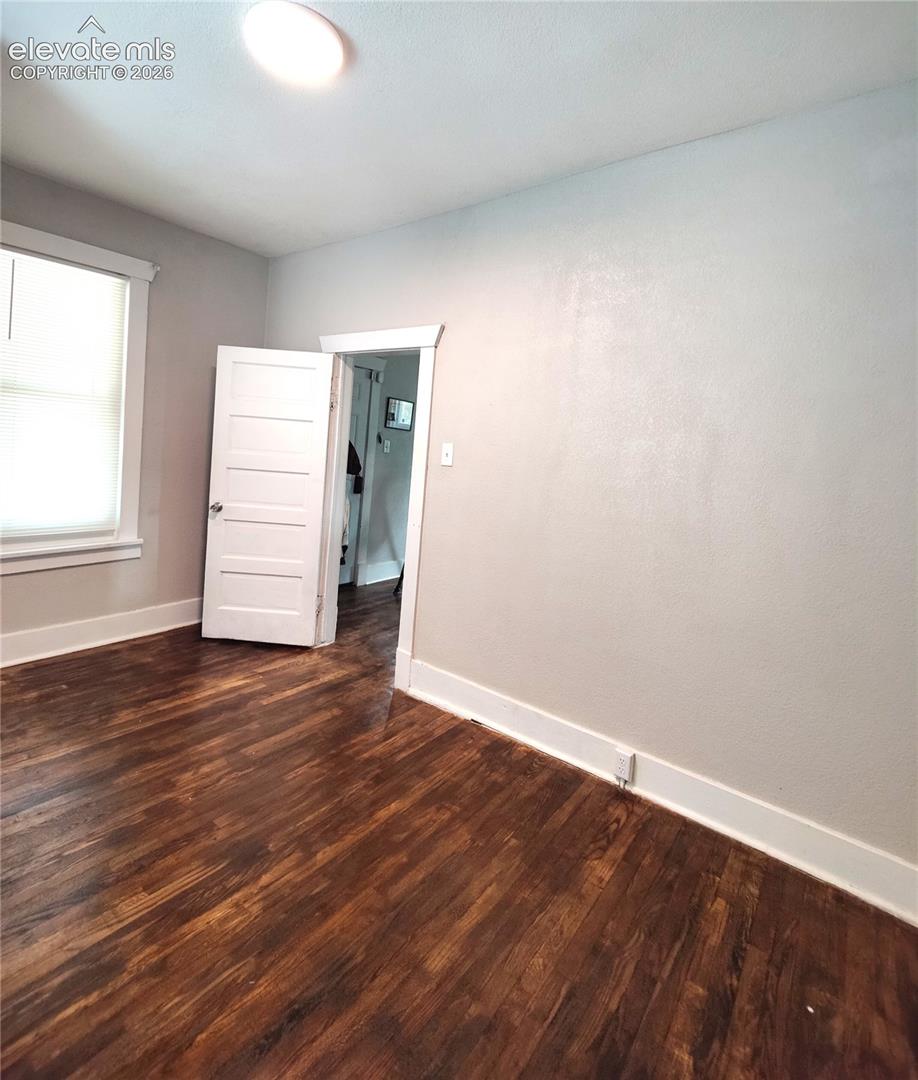 Listing photo 9 for 710 McCulley Avenue