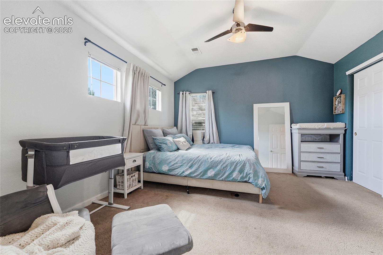 Listing photo 19 for 1489 Red Peak Drive