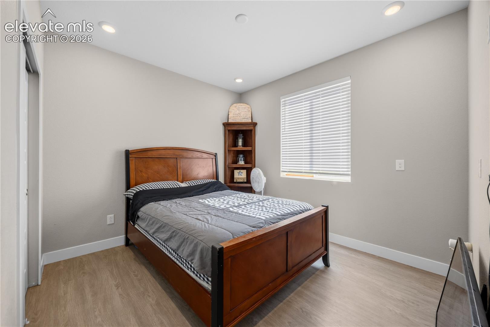 Listing photo 7 for 12620 Enclave Scenic Drive