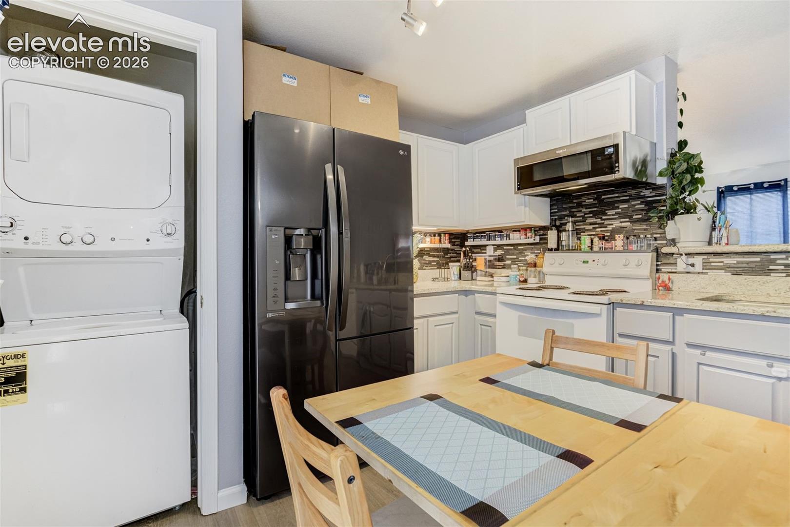 Listing photo 10 for 6305 Rockville Drive