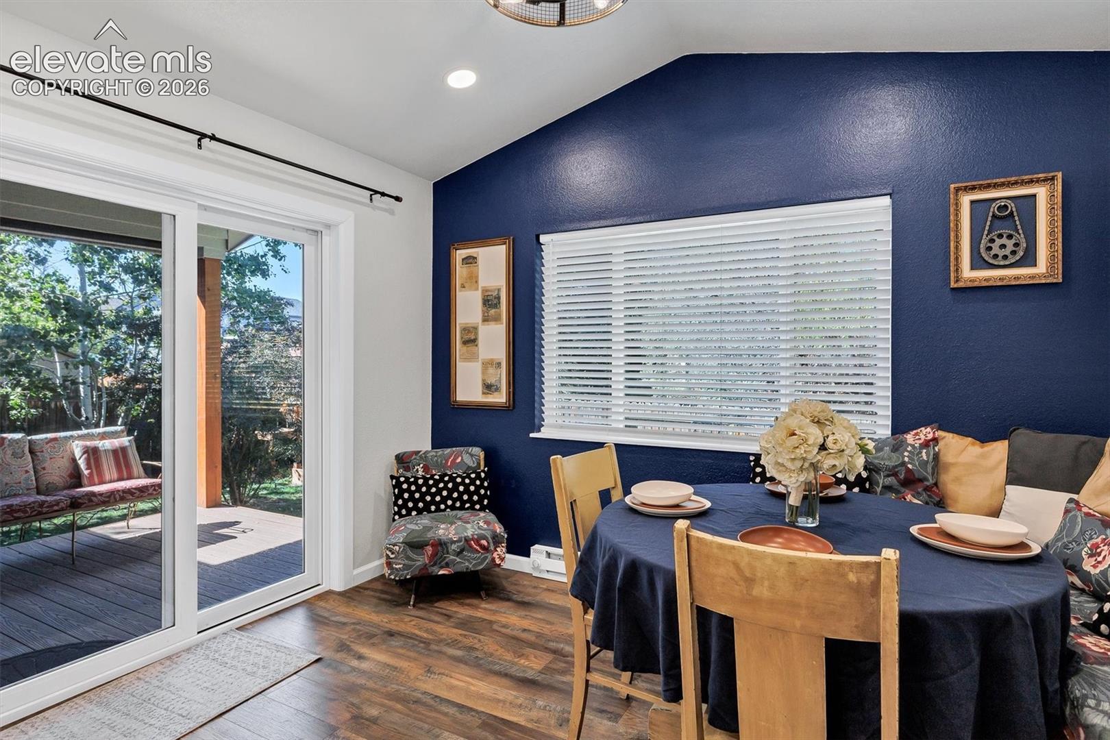 Listing photo 12 for 5168 Austerlitz Drive