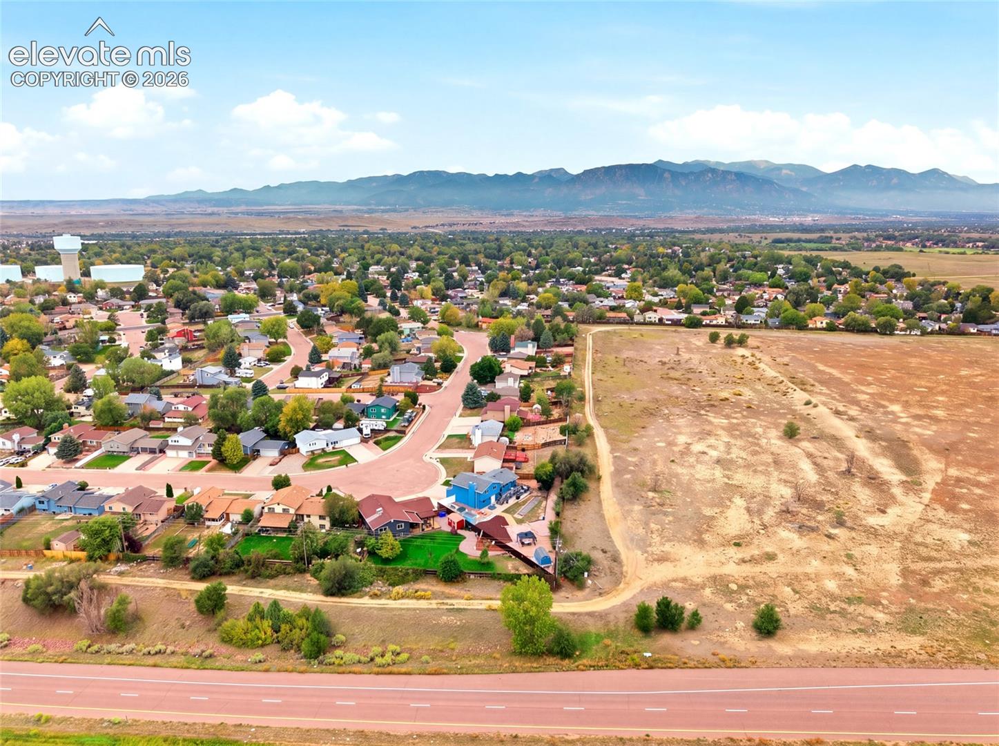 Listing photo 31 for 6735 Blue River Way