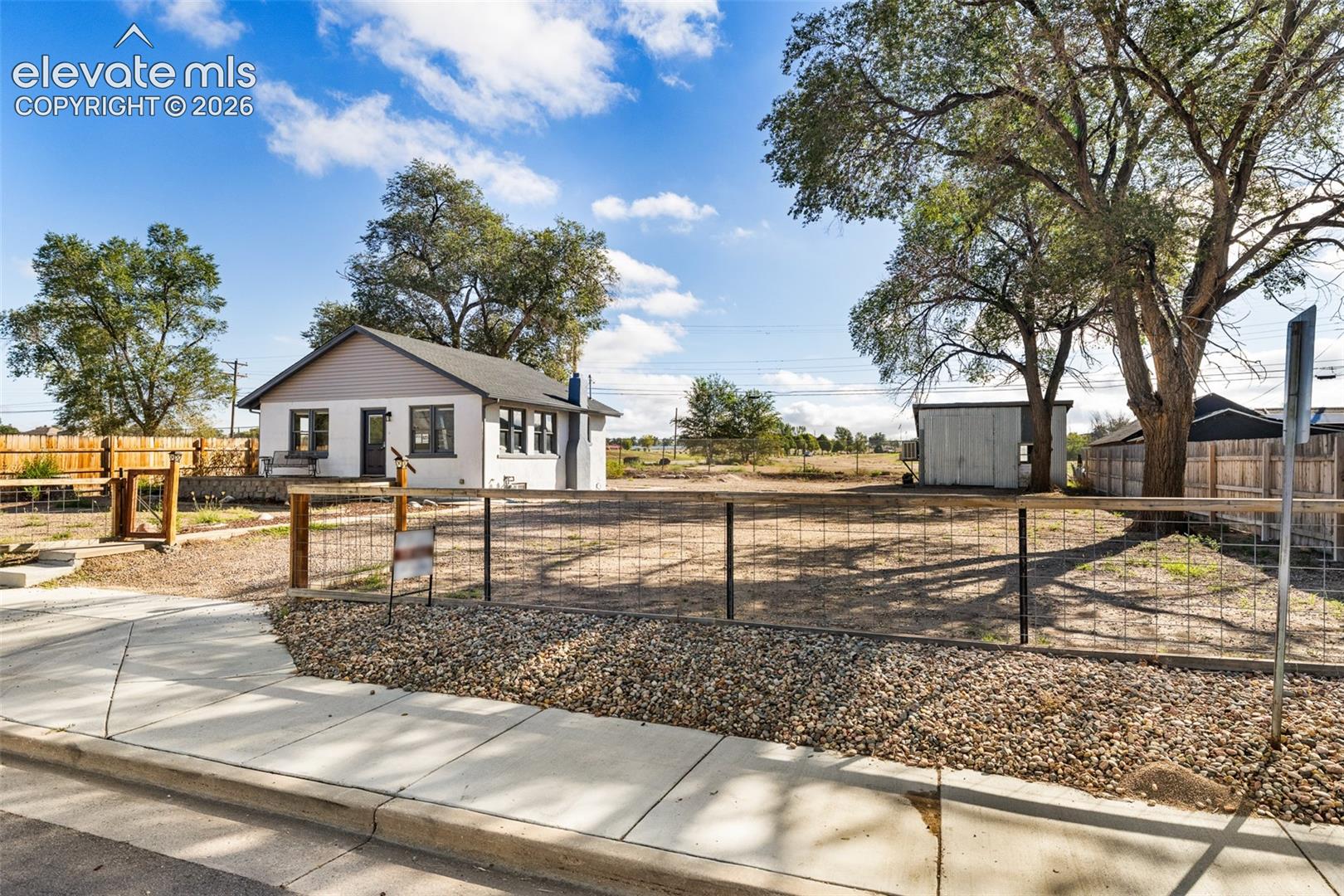 Listing photo 26 for 2330 Cheyenne Avenue