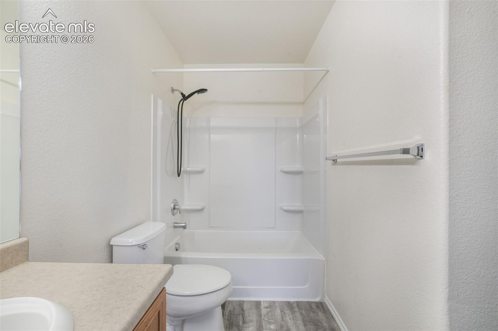 Listing photo 28 for 10513 Wells Point