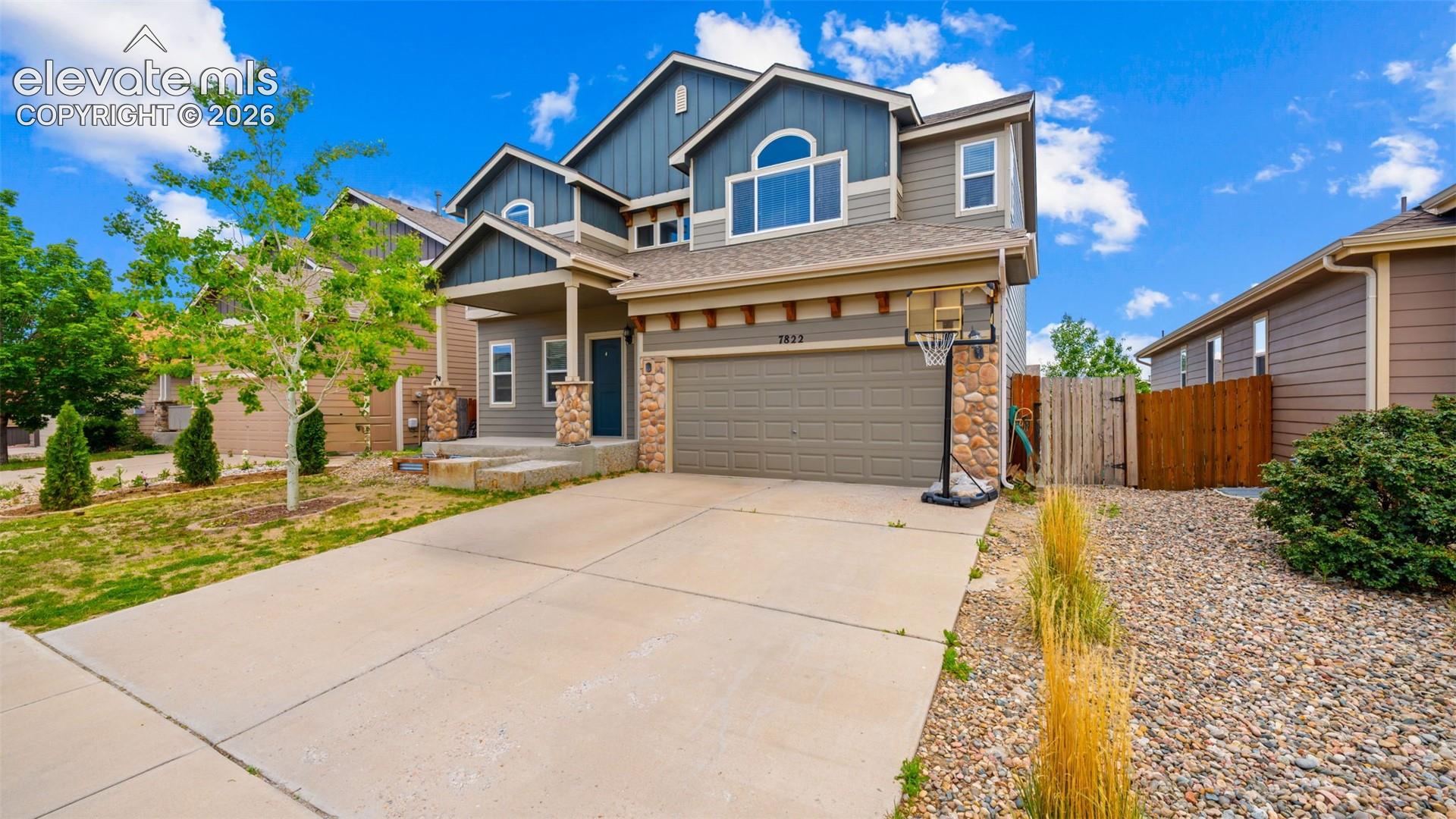 Listing photo 3 for 7822 Wythe Drive
