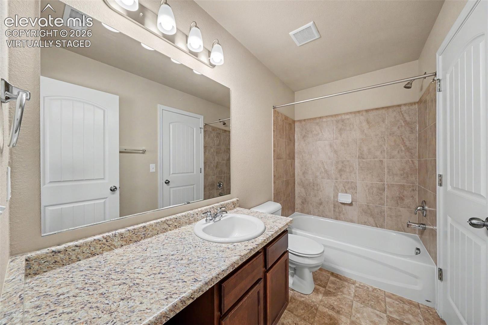 Listing photo 23 for 7444 Primavera Lane