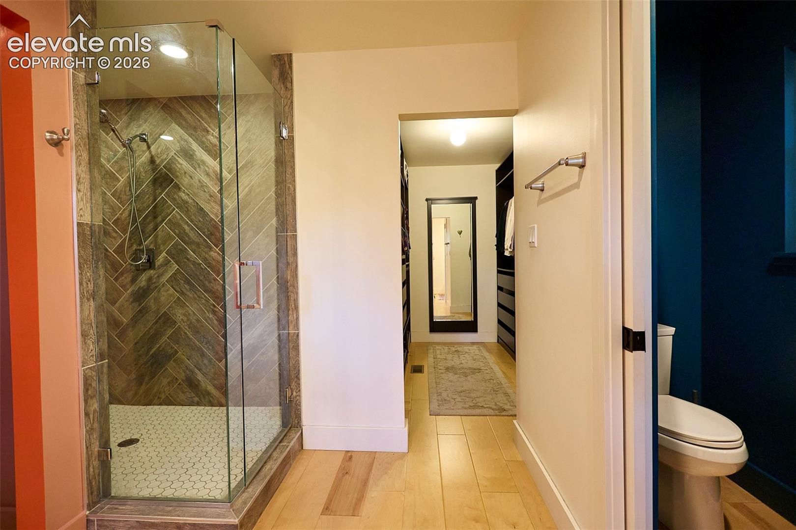 Listing photo 23 for 6827 Rosewood Drive