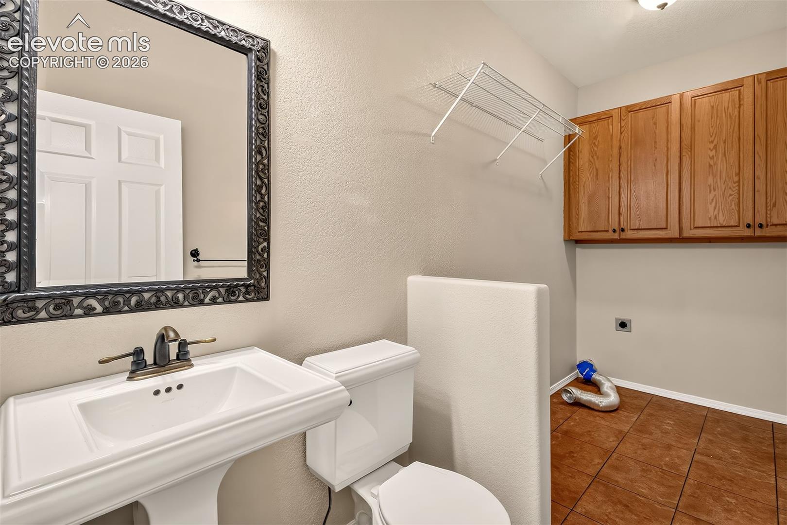 Listing photo 20 for 1136 Lawn Lake Trail