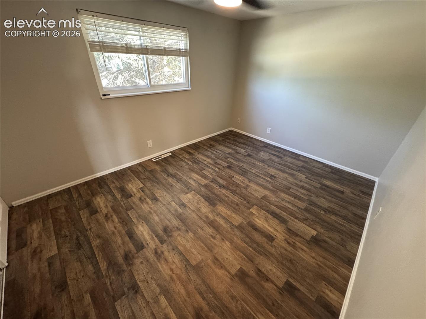 Listing photo 17 for 670 Calle Entrada NA