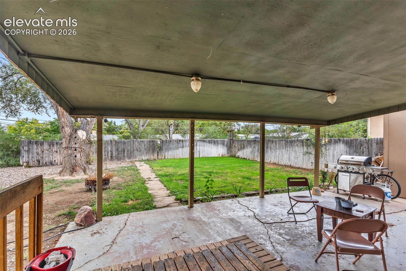 Listing photo 28 for 3 MacArthur Road