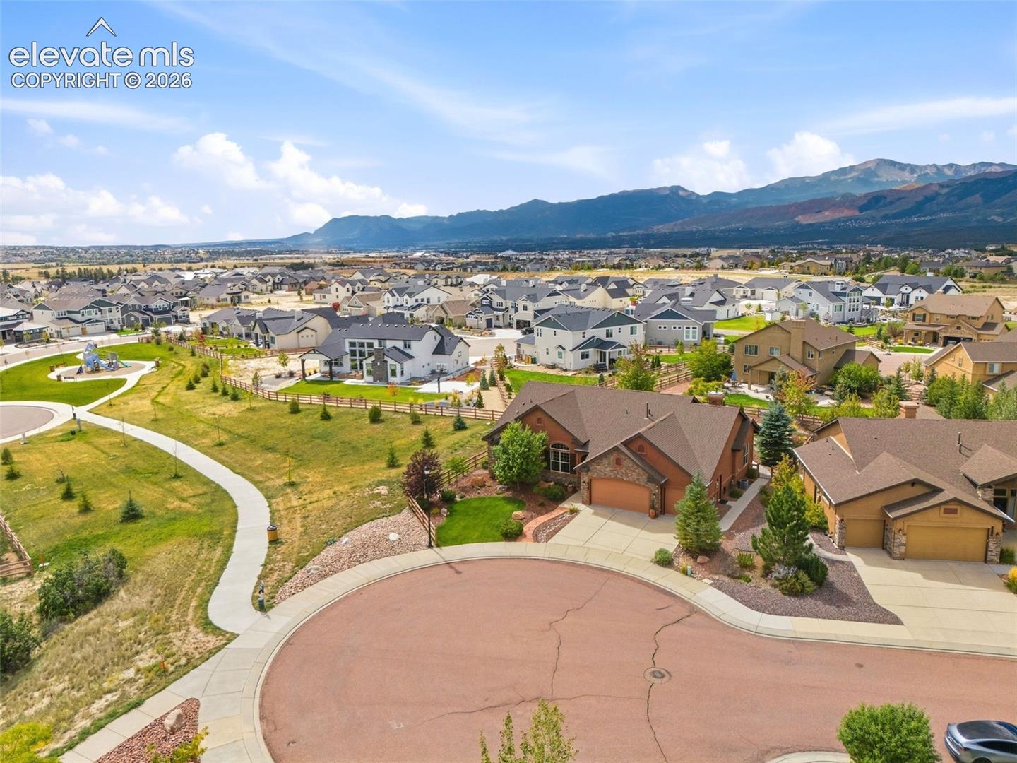 Listing photo 3 for 2477 Fieldbrook Court