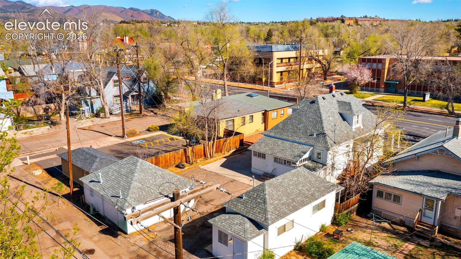 Listing photo 7 for 1919 W Colorado Avenue