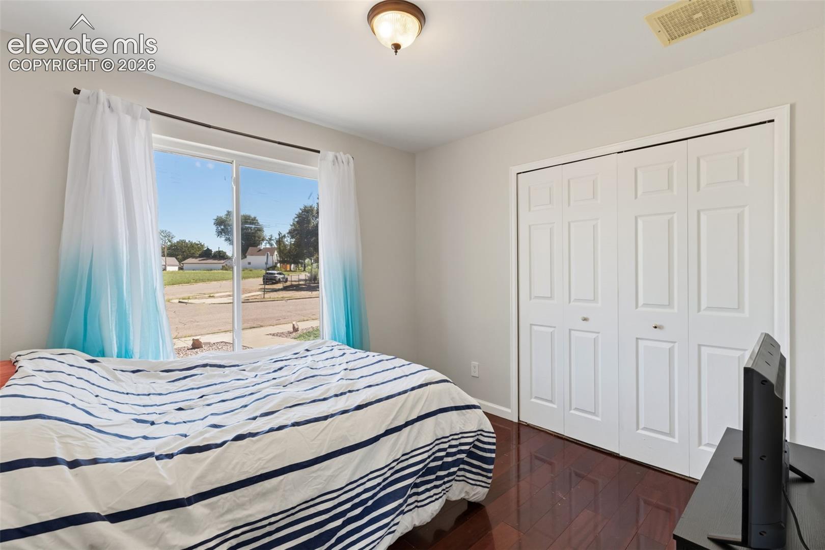 Listing photo 23 for 305 Alma Avenue