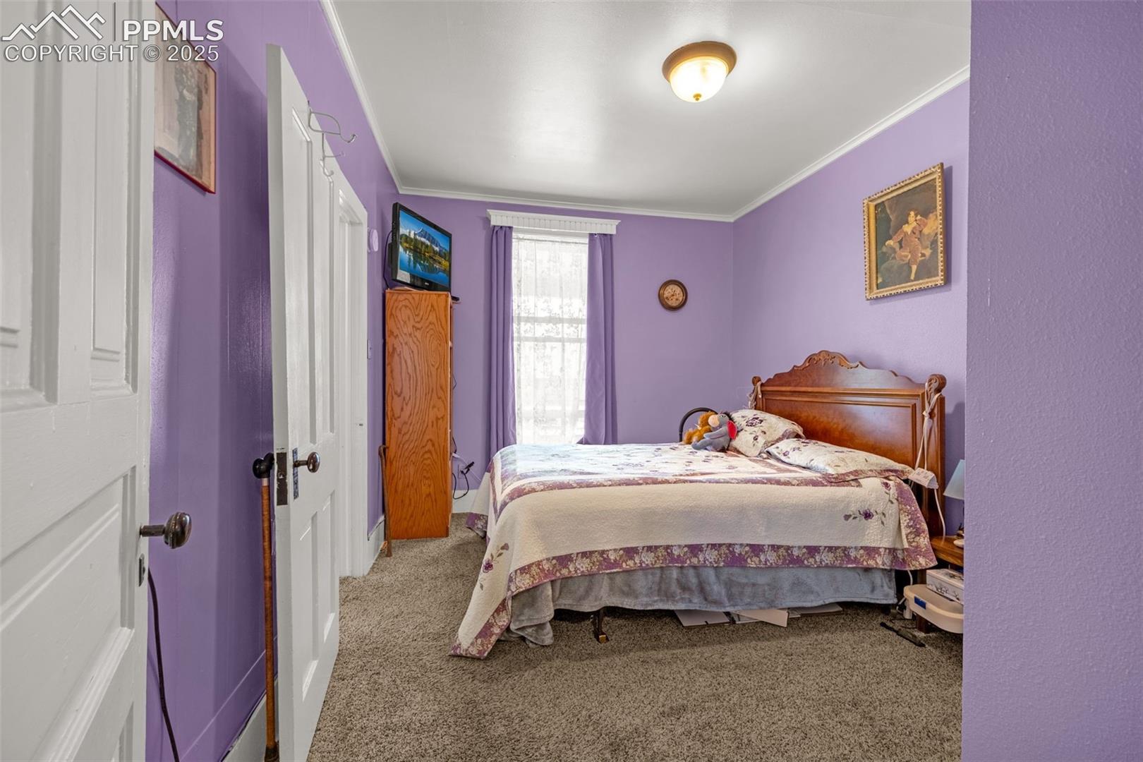 Listing photo 17 for 137 W Eaton Avenue