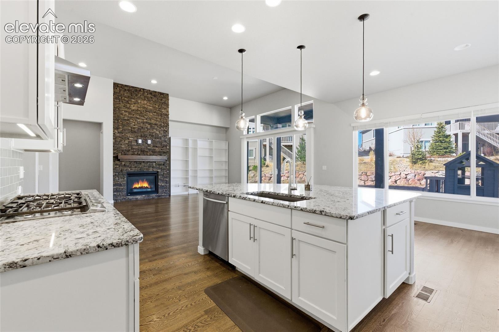 Listing photo 12 for 1878 Walnut Creek Court