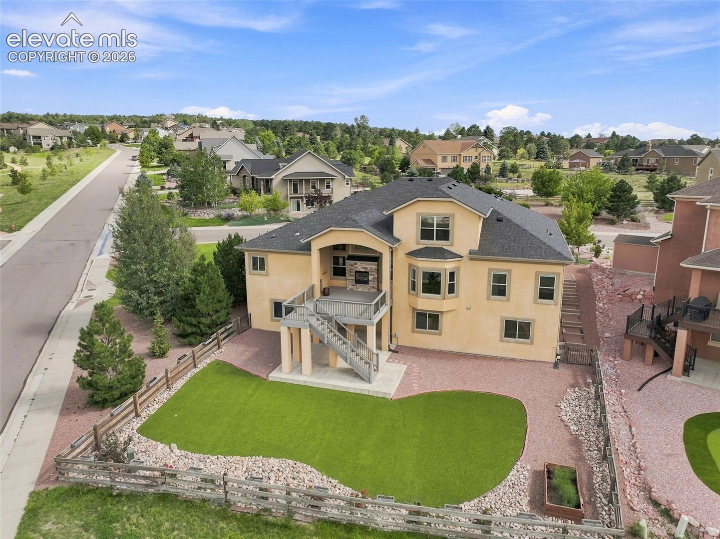 Listing photo 7 for 17796 Mining Way