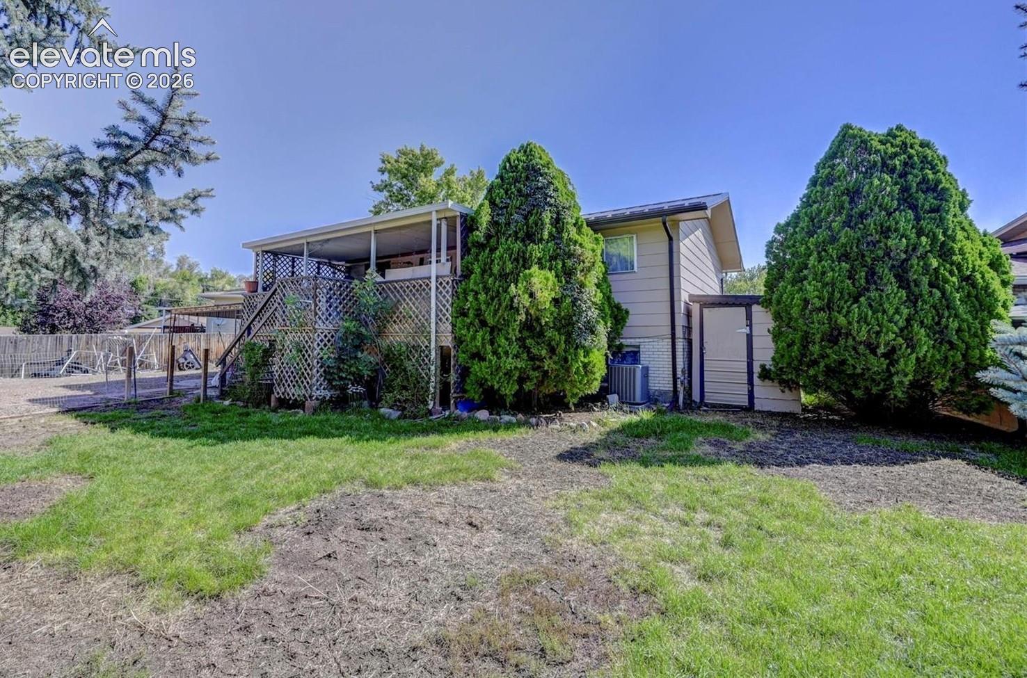 Listing photo 18 for 222 Fay Drive