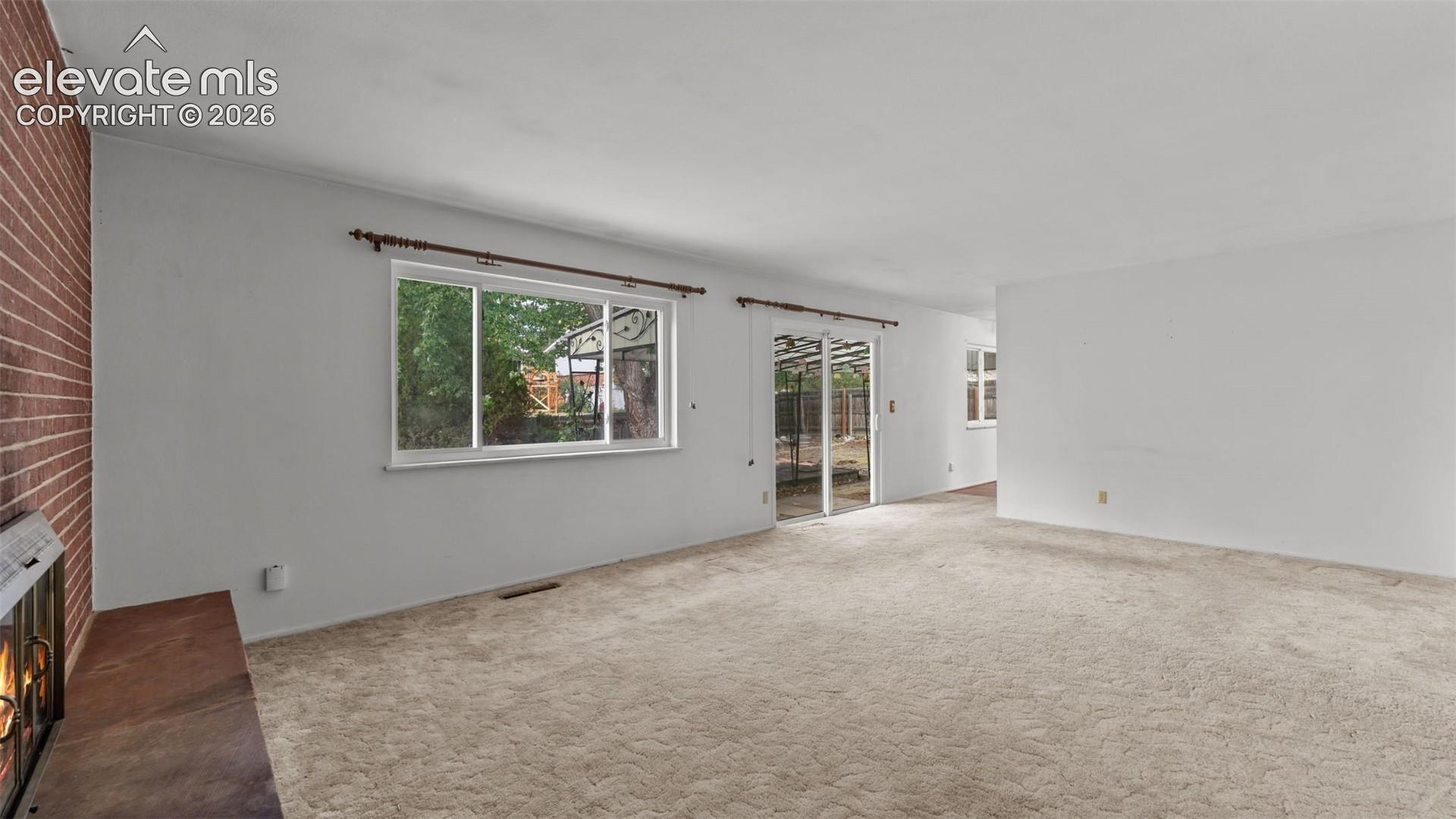 2204 Warwick Lane, photo 5