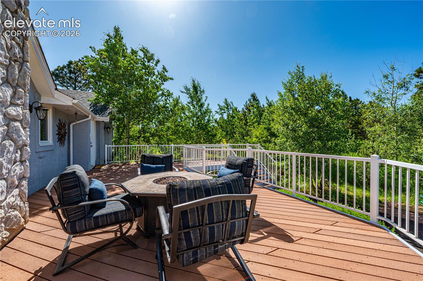 Listing photo 30 for 17815 Saddlewood Road