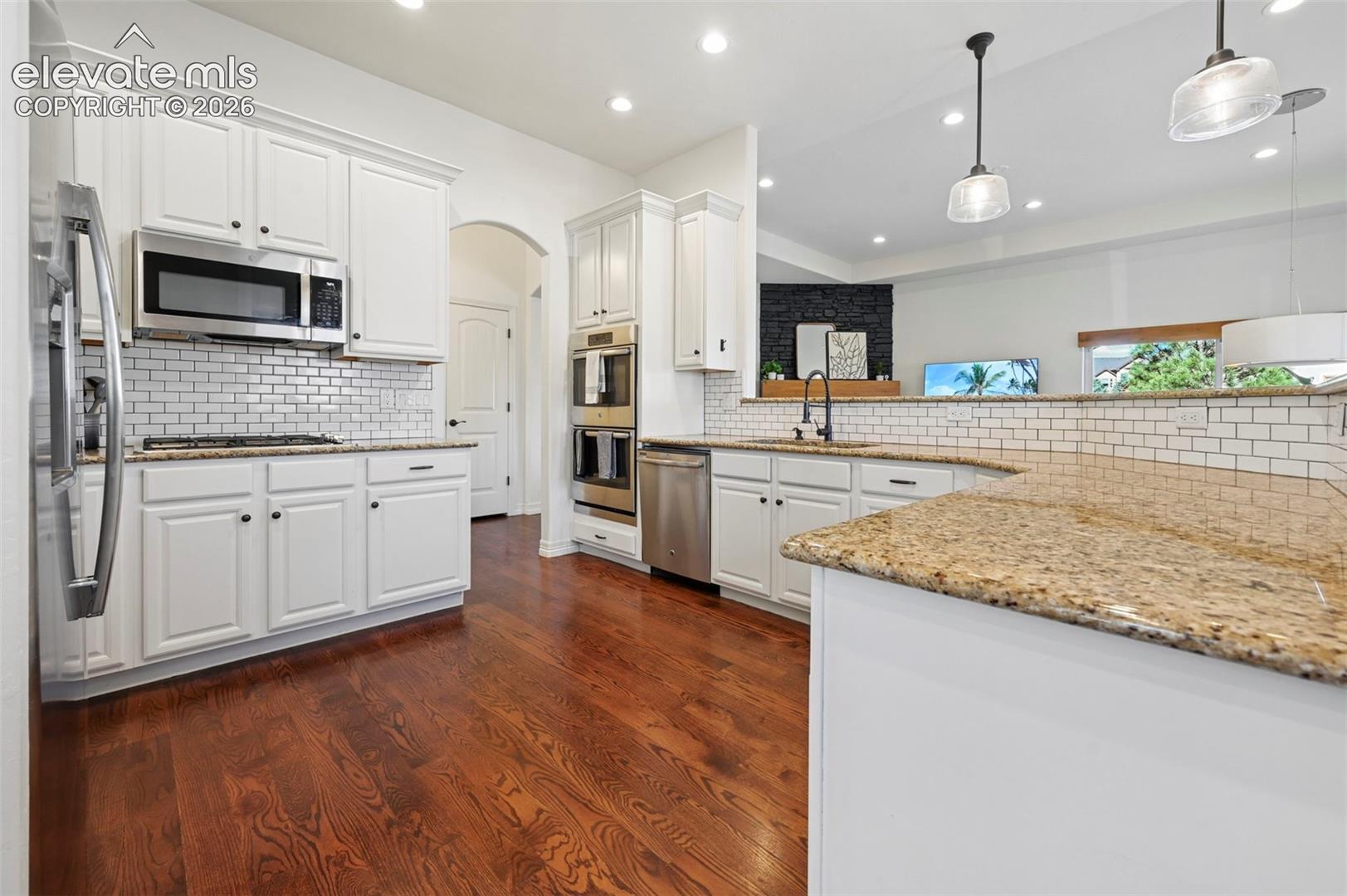 Listing photo 10 for 1449 Yellow Tail Drive