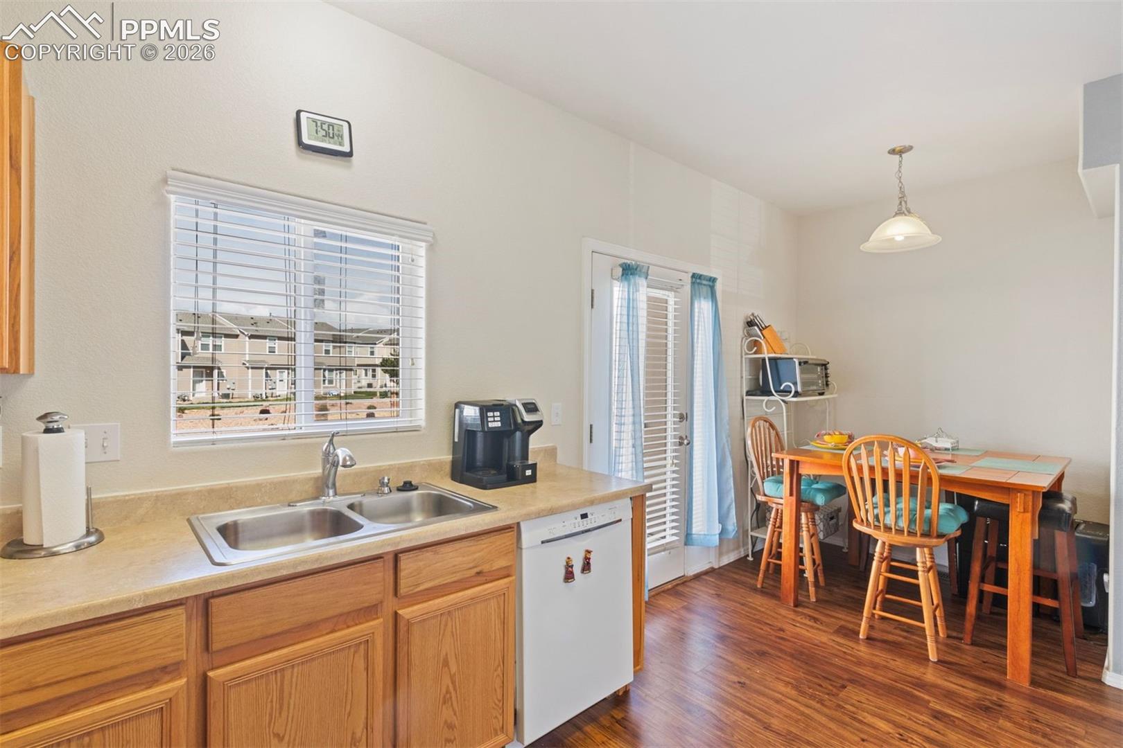 Listing photo 10 for 10580 Wells Point