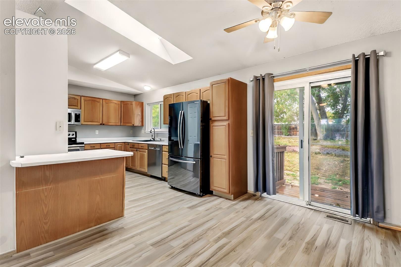 Listing photo 7 for 9650 Dutch Elm Drive
