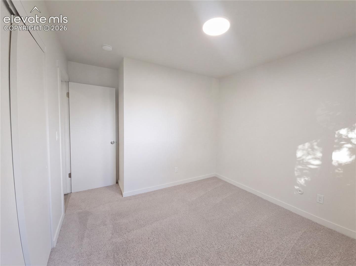 Listing photo 12 for 1136 Cambridge Avenue
