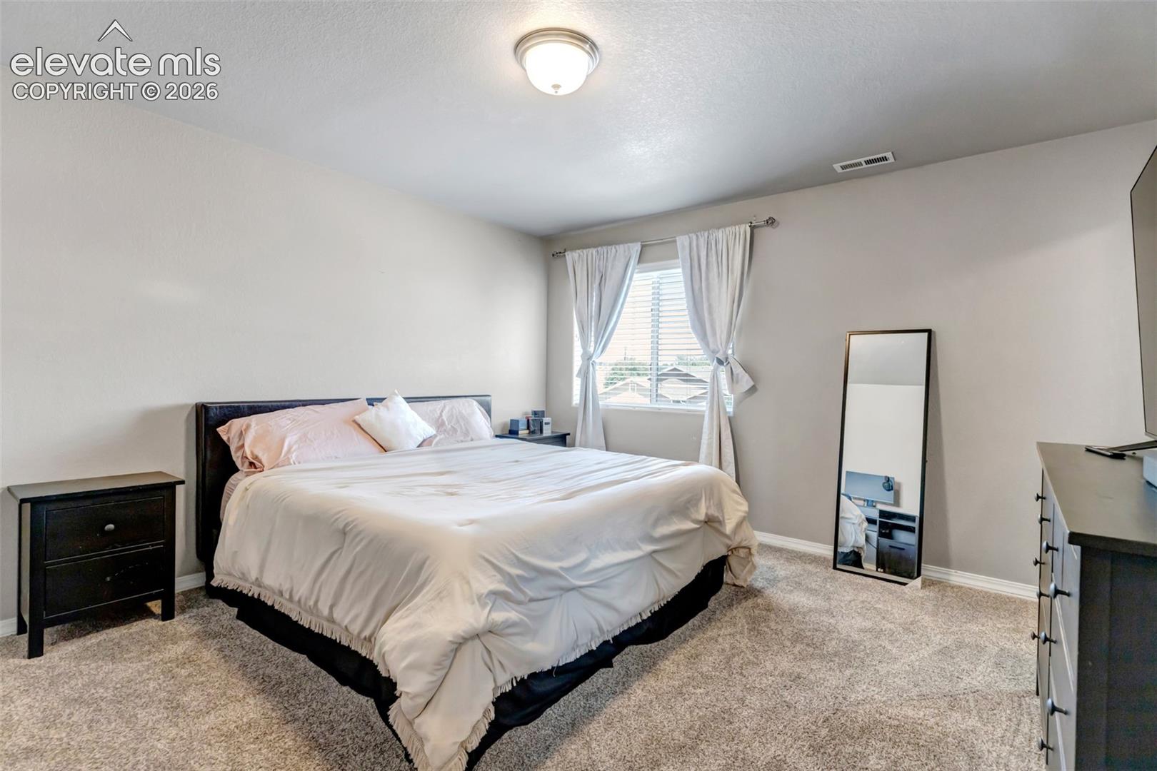 Listing photo 17 for 7548 Benecia Drive